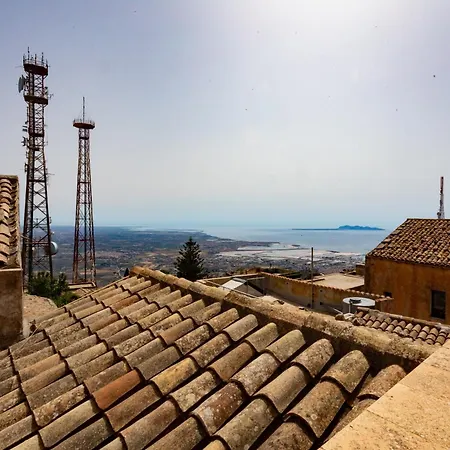 Lovely With Terrace And Stunning View Διαμέρισμα Erice