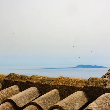 Lovely With Terrace And Stunning View Διαμέρισμα Erice