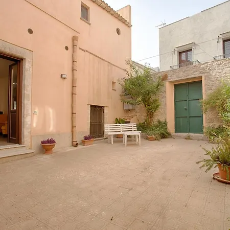 Lovely With Terrace And Stunning View Erice