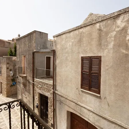 Lejlighed Guesthost - Lovely With Terrace And Stunning View Erice