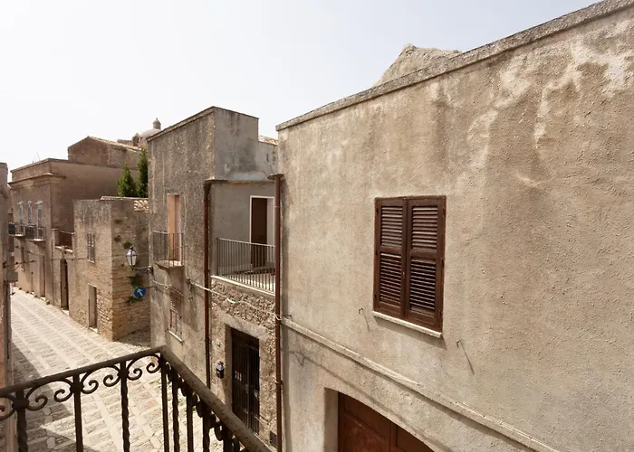 Lejlighed Guesthost - Lovely With Terrace And Stunning View Erice