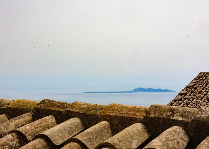Guesthost - Lovely With Terrace And Stunning View Lejlighed Erice