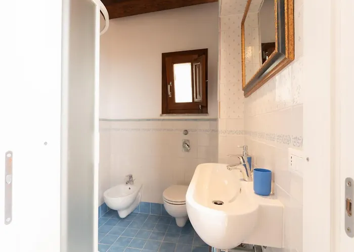 Guesthost - Lovely With Terrace And Stunning View Lejlighed